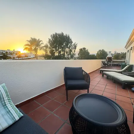Precioso Atico En Lorcrimar V Marbella, Nueva Andalucia Cerca Puerto Banus Apartment *