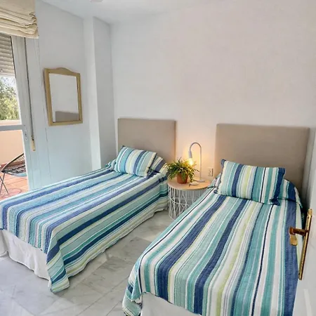 Precioso Atico En Lorcrimar V Marbella, Nueva Andalucia Cerca Puerto Banus Apartment *
